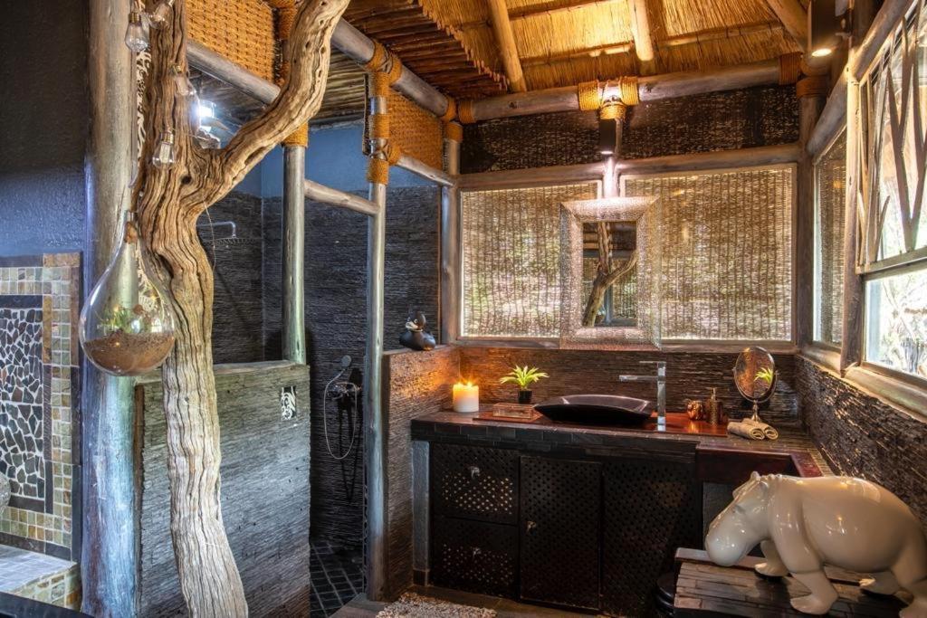Hippomoon Lodge Game Reserve Hoedspruit Exterior foto